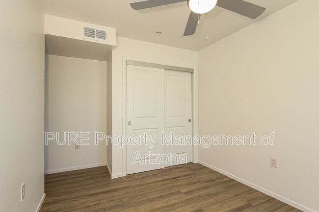 Building Photo - 6077 N 60th Ave