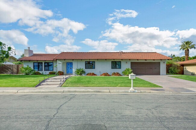 Building Photo - 2230 Tamarisk Rd