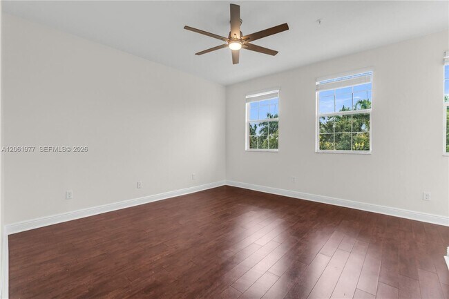 Building Photo - 936 SW 147th Ave