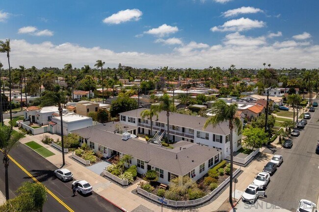 Building Photo - 5060 Marlborough Dr
