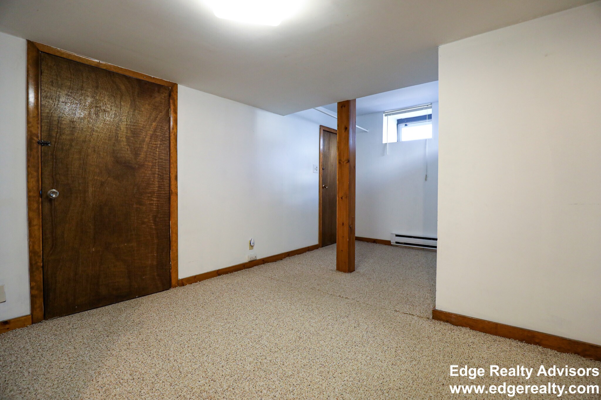 Building Photo - 27 South Crescent Circuit