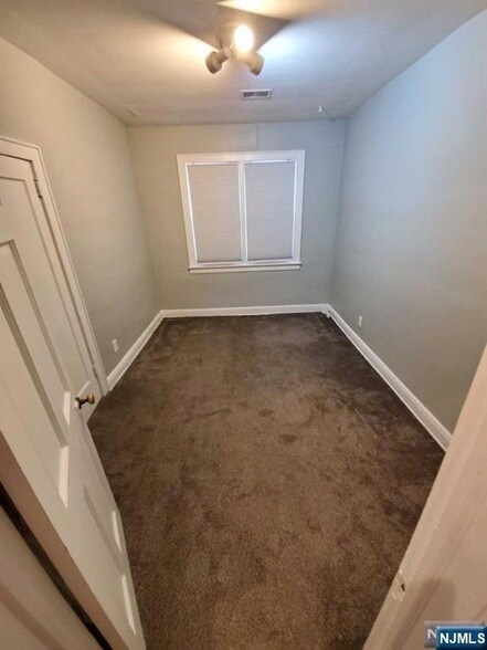 Building Photo - 177 Sunset Ave