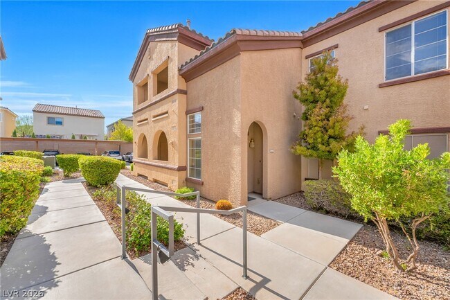 Building Photo - 7660 W Eldorado Ln