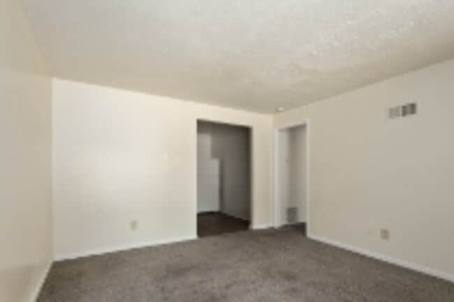Building Photo - 439 W 87 Pl
