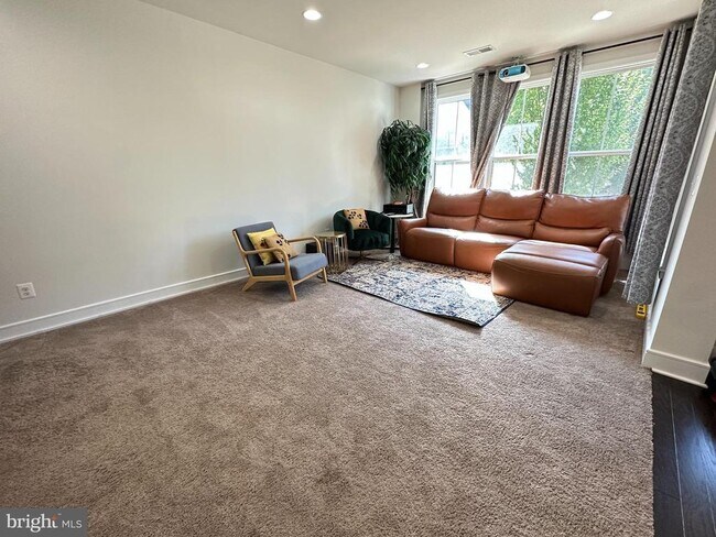 Primary Photo - 23115 Cottonwillow Sq