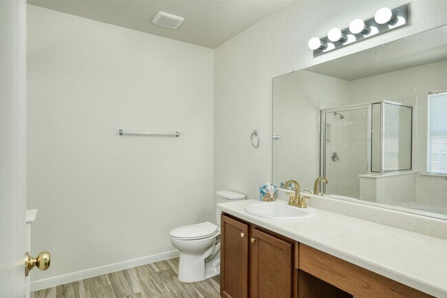 Building Photo - 1204 Kenneys Way