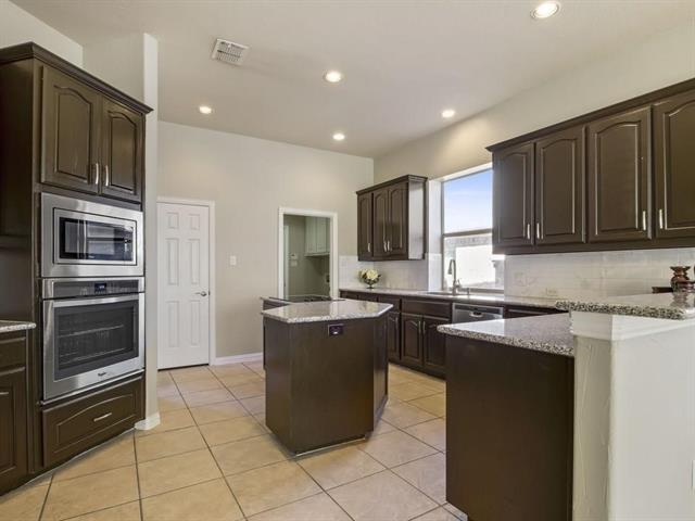 Building Photo - 8220 Holliday Rd