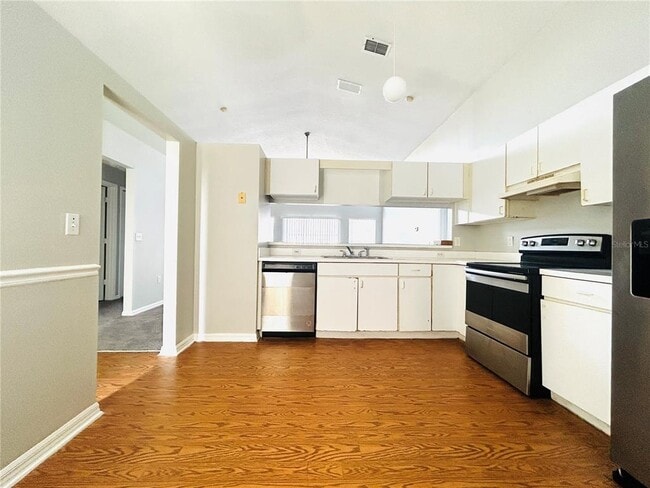 Building Photo - 40 Coventry Ct