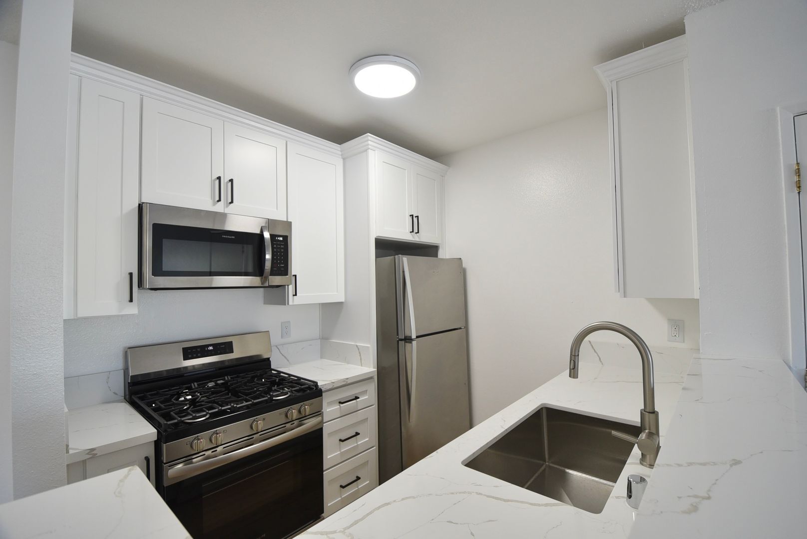 Building Photo - 5400 Morella Ave