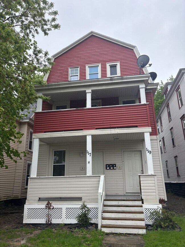 Building Photo - 117-119 Whittier Ave.