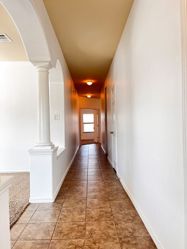 Building Photo - Available NOW!!!! This charming 1 story, 4...