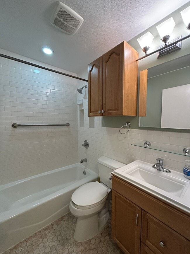 Building Photo - Charming 3 bedroom Home for Rent in Floris...