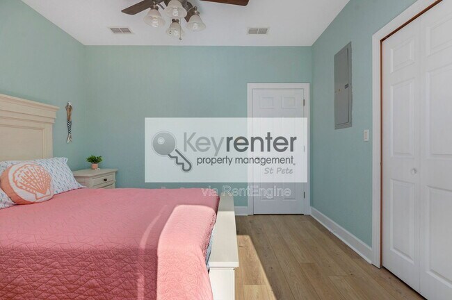 Building Photo - 130 164th Ave