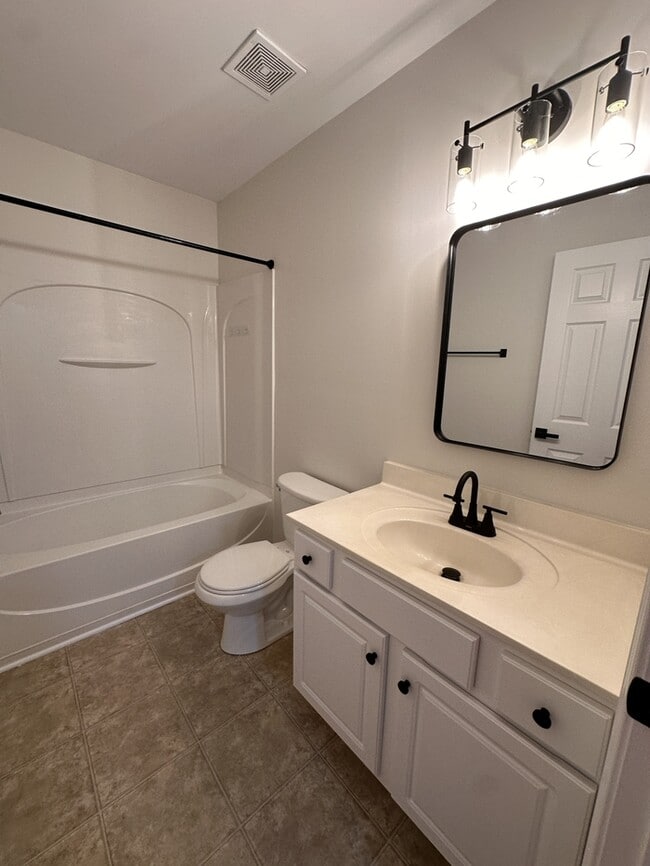 Building Photo - NEW to Market: 4 Bedroom 2.5 Bath home in desirable Magnolia Springs Community