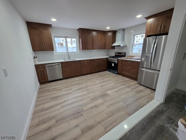 Building Photo - 260 Trenton Ave