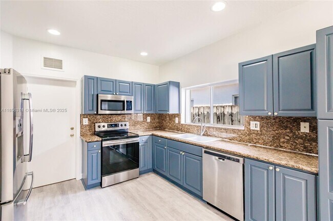 Building Photo - 13017 SW 143rd Terrace