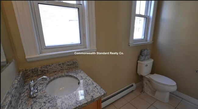 Building Photo - 4 Haskell St