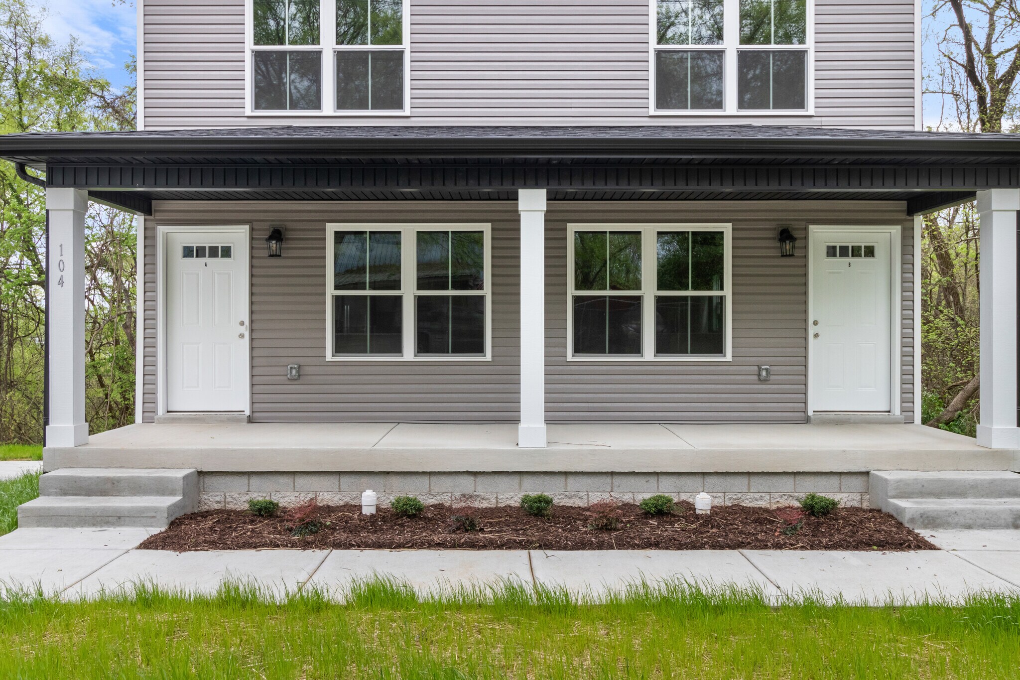 Building Photo - 104 Duncan St