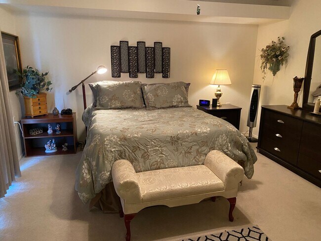 Building Photo - Lovely home with all the comforts of home.  All in Leisure World, a 45+ Active Adult Resort Commu...