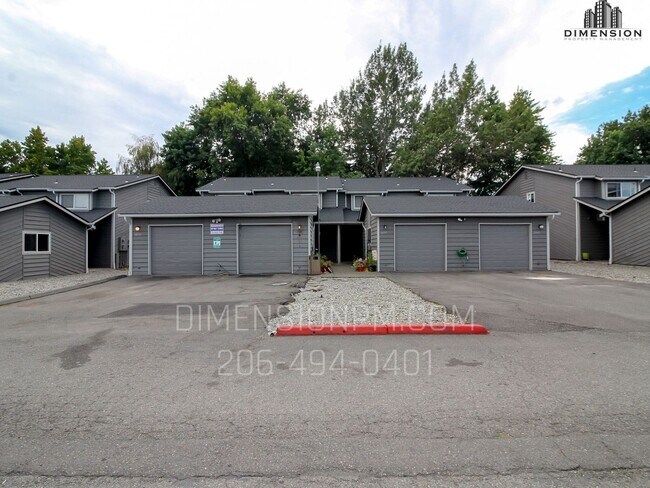 Interior Photo - Dimension Auburn On M St