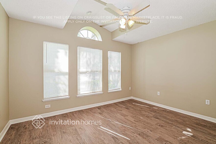 Building Photo - 14007 Econ Woods Ln