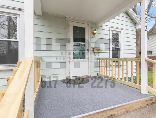 Building Photo - 523 W Hodge Ave