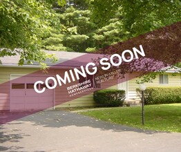 Building Photo - 2 Bedroom Duplex in East Glenn