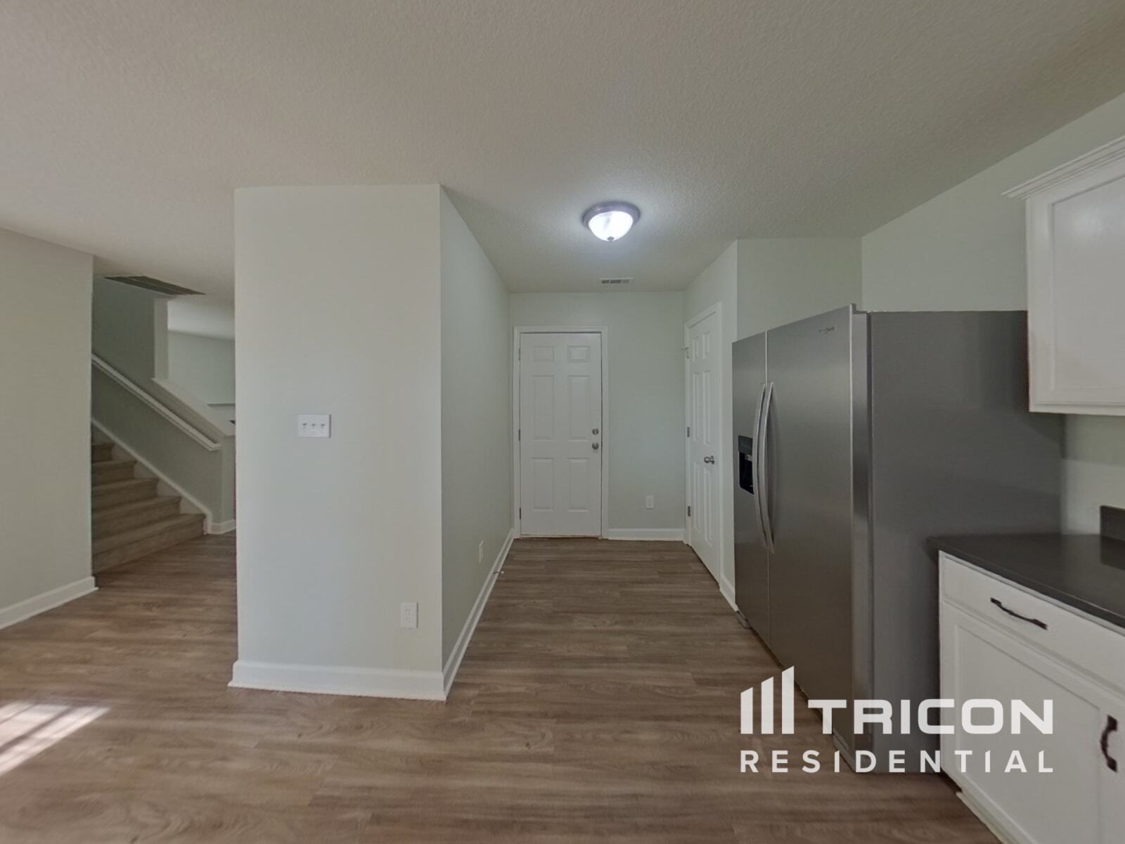 Building Photo - 807 Sinclair Dr