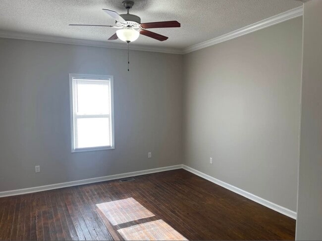 Building Photo - 1717 Campbell St