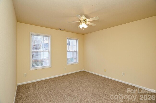 Building Photo - 8415 Spirea Ct