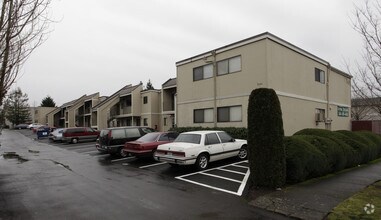 Building Photo - Evergreen East Apartments