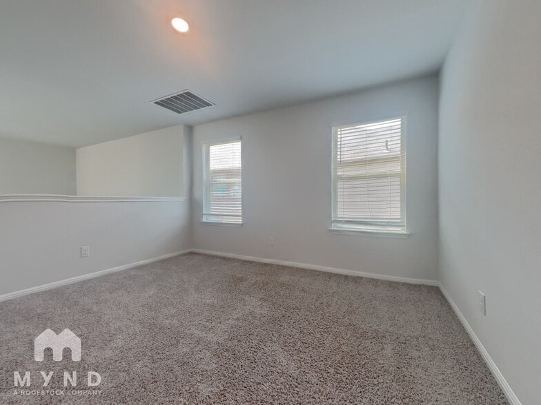 Building Photo - 5709 Pleasanton Pkwy