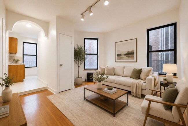 Building Photo - 3135 Broadway