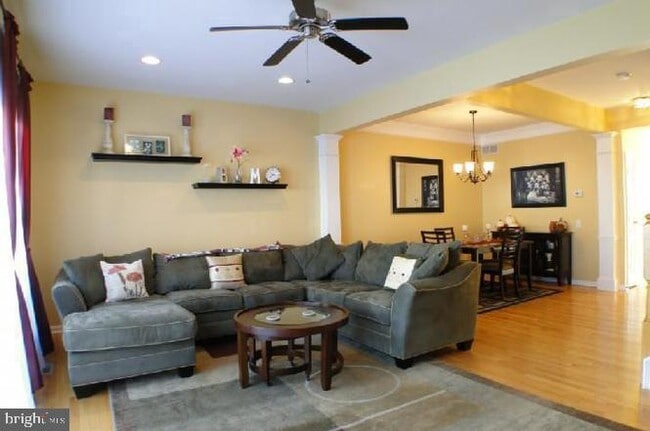 Building Photo - 1914 Cavalier Ln