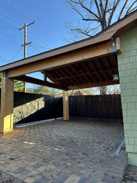 Building Photo - 1719 Loma Vista St