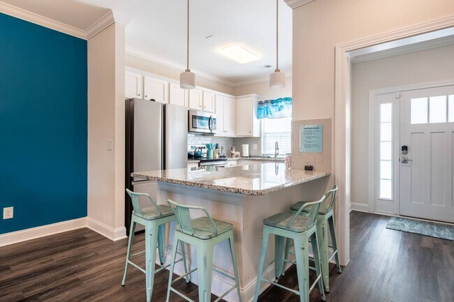 Building Photo - 4357 Azalea Dr