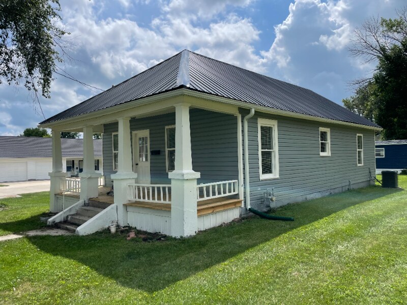 Building Photo - 420 Williams St