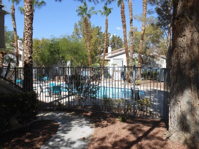 Building Photo - Spacious 2 Bedroom Condo in Gated Community near Eastern/Tropicana