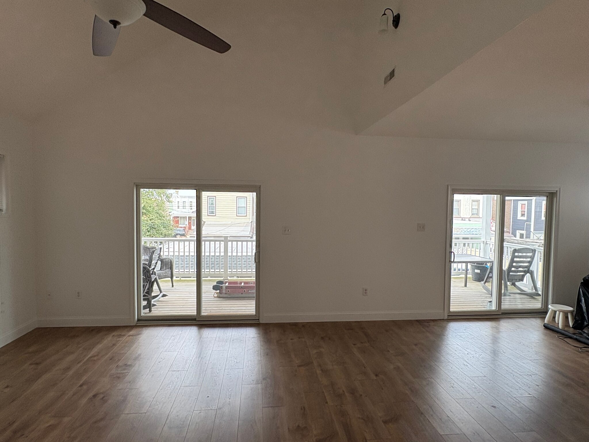 Building Photo - 4524 Edgemont St