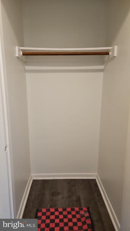 Building Photo - 909 Ravens Crest Dr