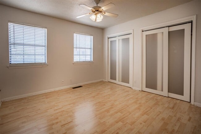 Building Photo - 7800 Northcrest Blvd