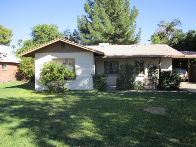 Building Photo - 1719 S El Camino Dr