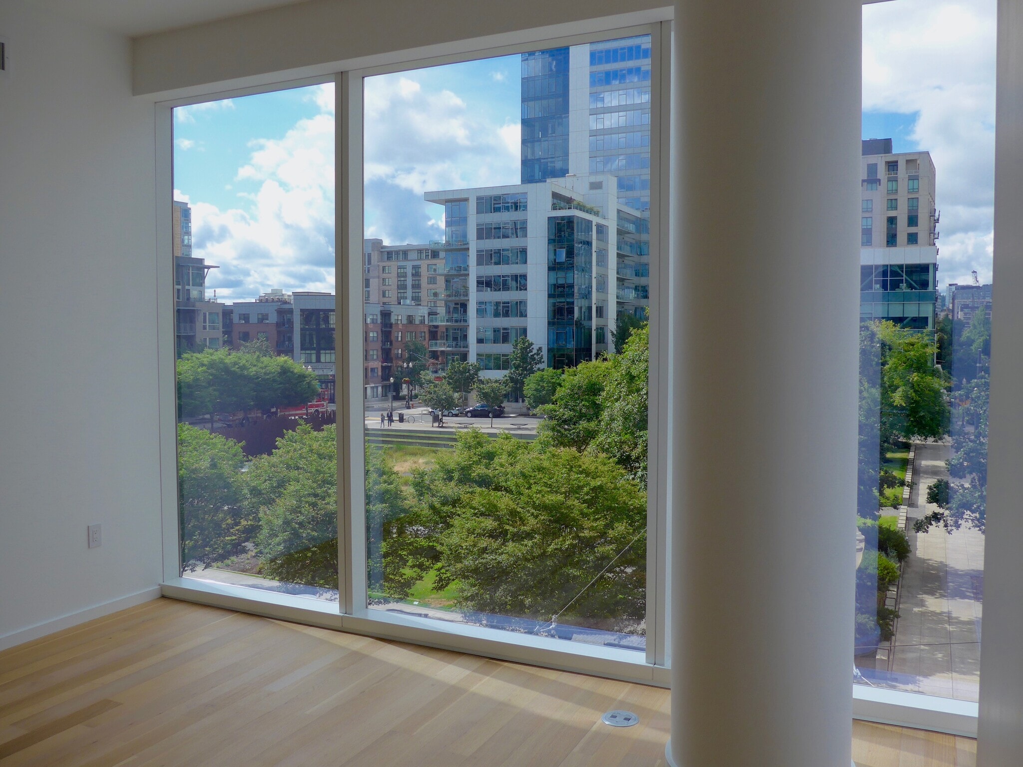 Views over Tanner Spring Park - 1075 NW Northrup