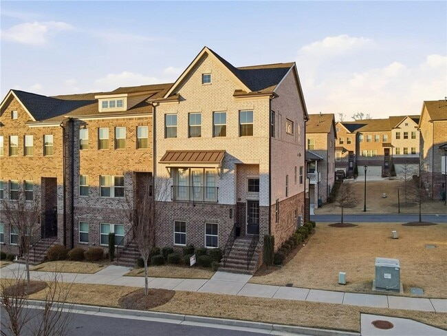 Building Photo - 318 Commons Ave