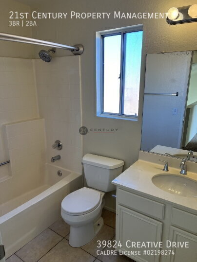 Building Photo - 39824 Creative Dr