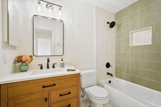 Building Photo - 22015 Bronze Leaf Dr