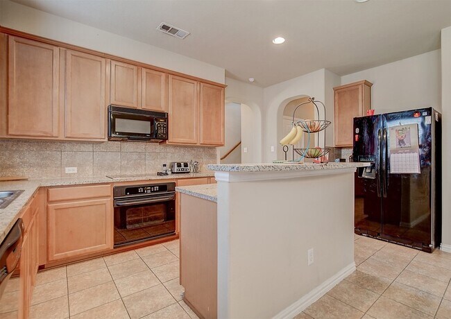 Building Photo - 2832 Gooseberry Dr