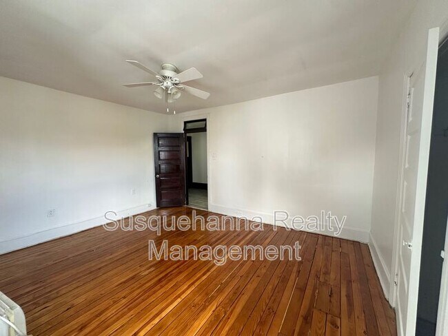 Building Photo - 2803 Canby St