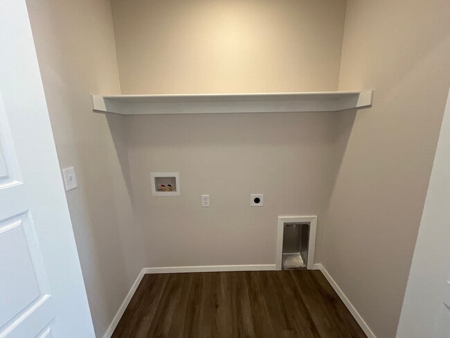 Building Photo - Pre-Leasing Now | Newer 3-Bedroom, 2-Bath Home in Springdale