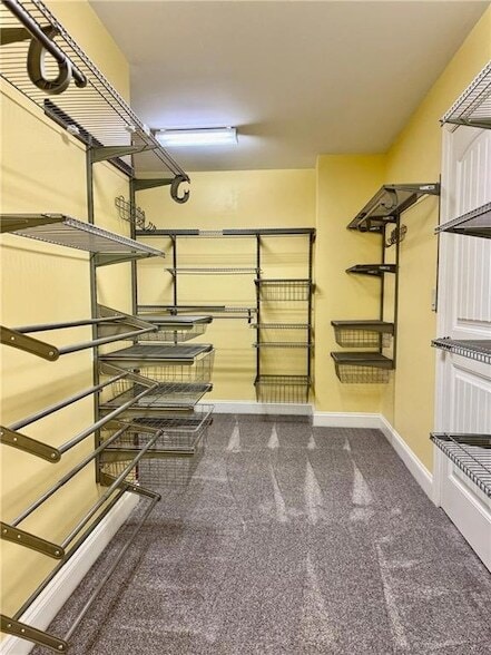 Building Photo - 1514 Chelsea Falls Ln